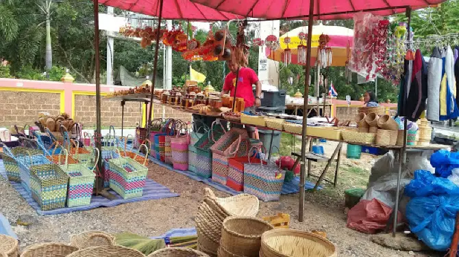 Wat Khao Saothong Thong