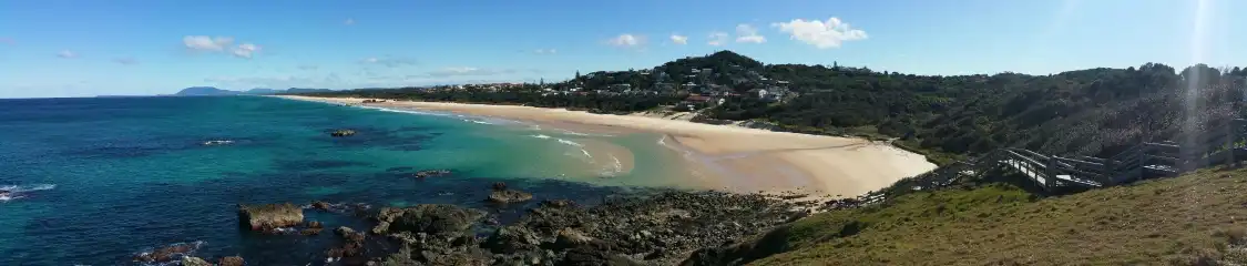 Hotels near Tacking Point Lighthouse