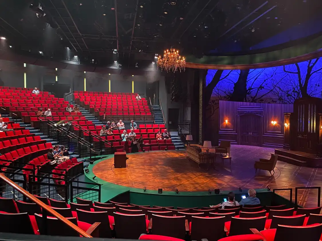 艾利劇院附近的飯店