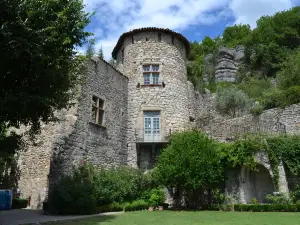 Vogüé Castle