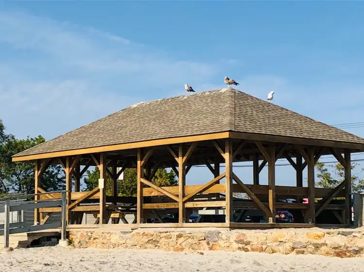 Hotels near Re-Unique
