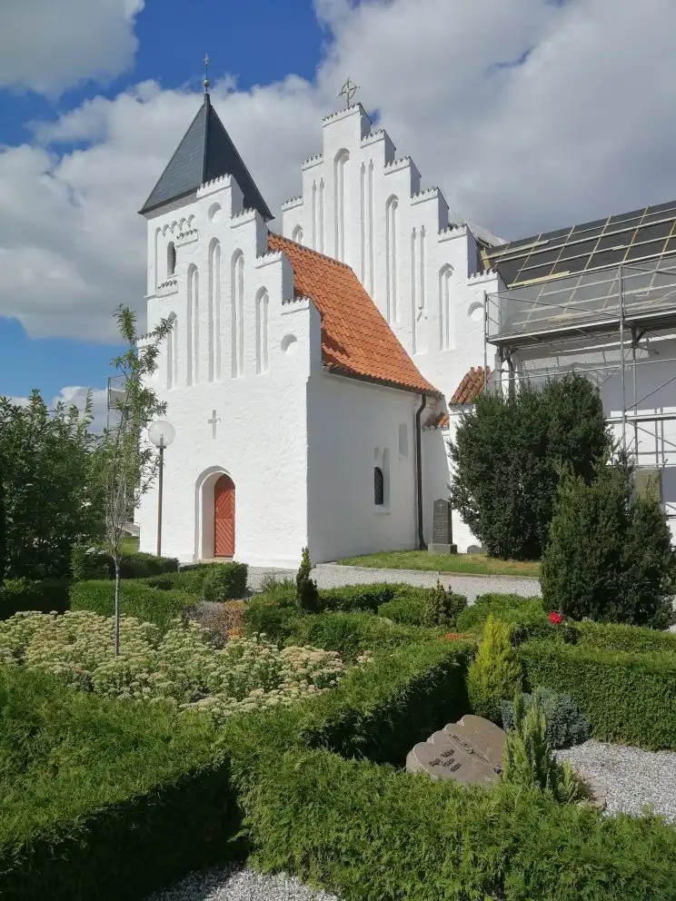 Отели рядом с достопримечательностью «Brabrand Kirke»