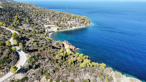 Limniona beach