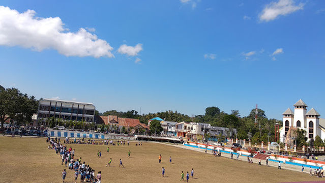 LAPANGAN MANDA ELU WAIKABUBAK