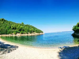 Samograd Bay
