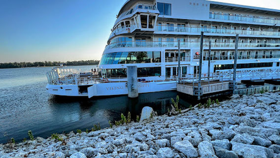 Center Street Landing - Mark Twain Riverboat