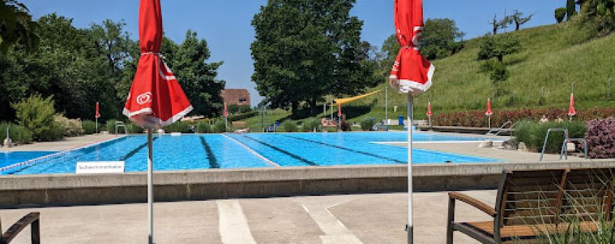 Schwimmbad Schüpfen
