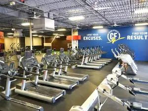 Club Fitness - Florissant