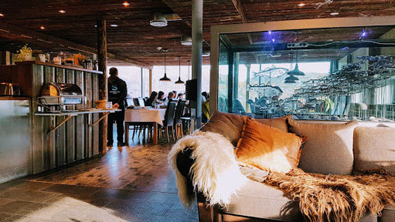 Snowhotel Kirkenes King Crab Safari Winter