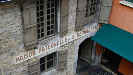 Maison Paternelle De Sainte Bernadette