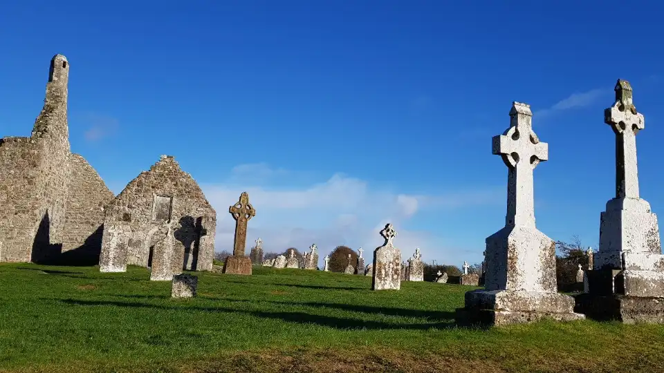 4_Clonmacnoise Monastic Site