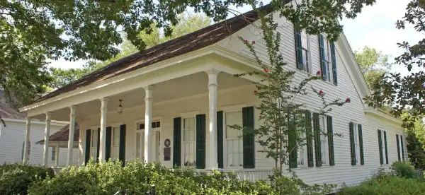 Hotels in Tomball