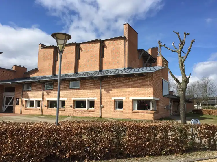 Hôtels à : Ega