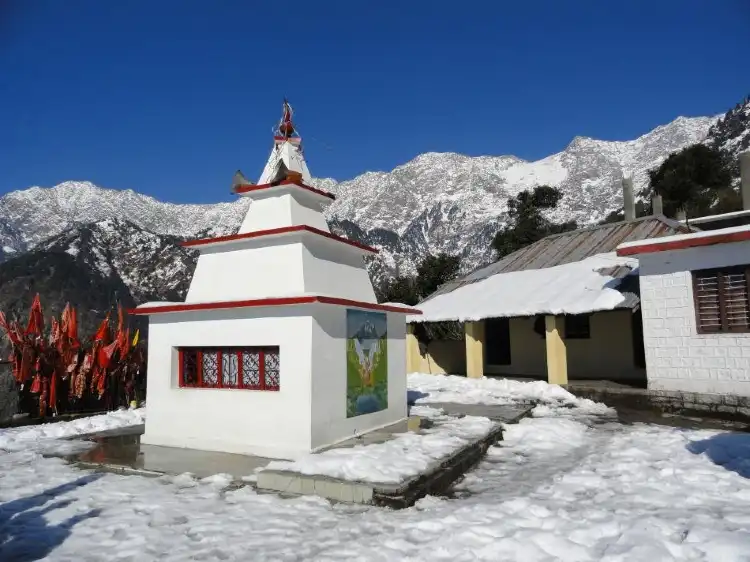 Hotels in Balreh