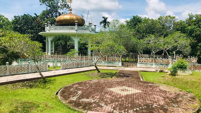 Mausoleum of Sultan Bolkiah