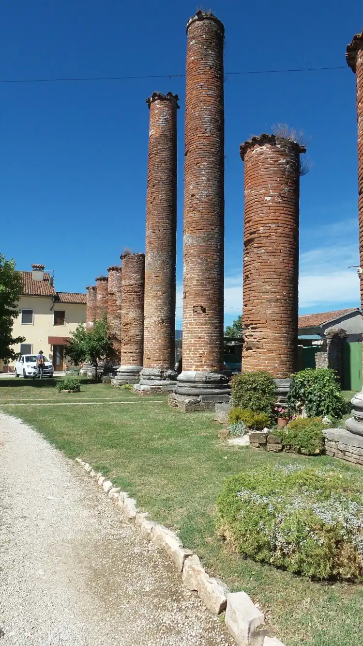 Hotels in Malo