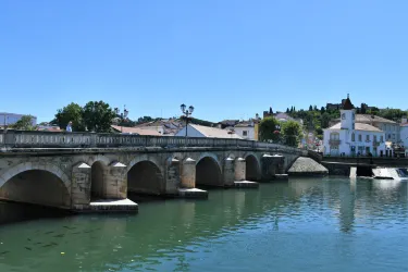 Santa Maria dos Olivais