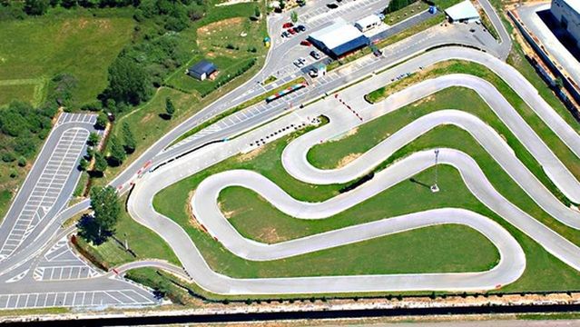 Karting Cabañas Raras