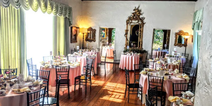 The Castle on Stagecoach