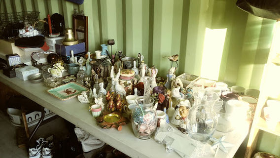 Bargain Barn Flea Market & Storage(Beulaville, NC)