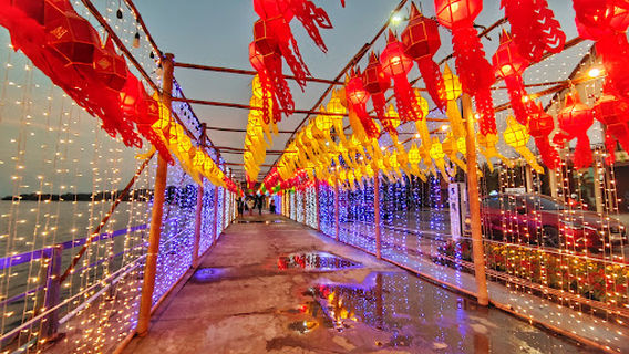 Phaya Ngam Muang Monument
