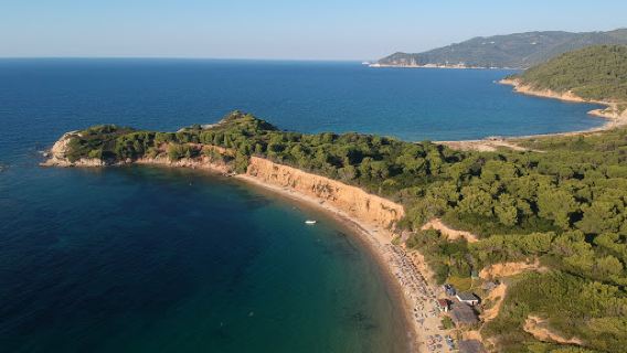 Paralia Mantraki