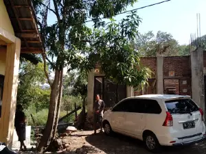 Kolam Renang Oi Wobo