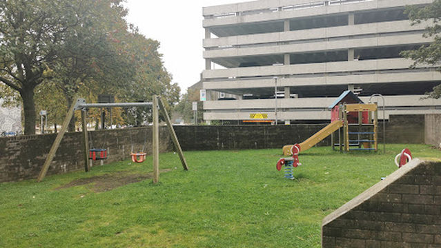 Leslie Terrace Playpark