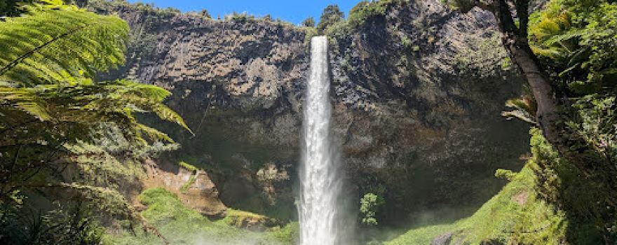 Bridal Veil Falls Parking and track