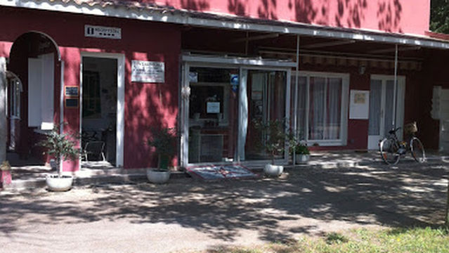 Camping Le Grillon Seas Beach of Marseillan