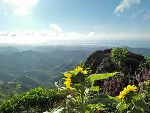 Mayana Peak