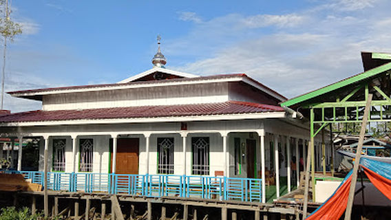 Masjid At-Tarbiyyah Kompleks Yapis