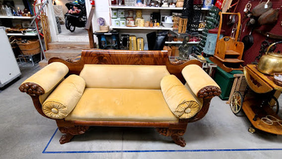 Lotza Stuff Flea Market