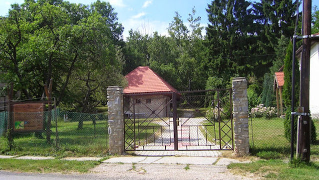 Kerékpárpihenő - Sátorverőhely Cák