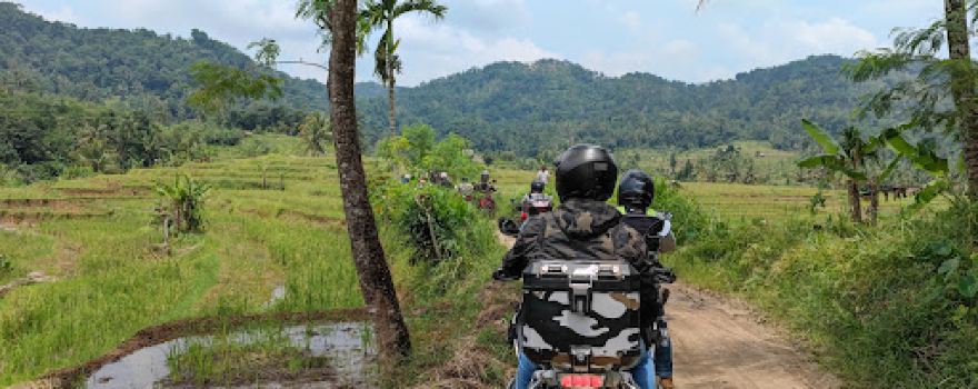 DESA KANEKES SABA BADUY