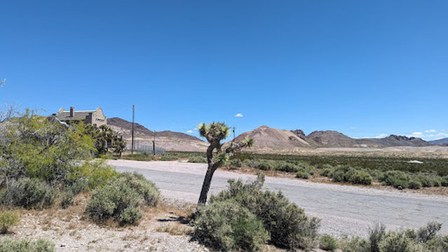 Tom Kelly's Bottle House