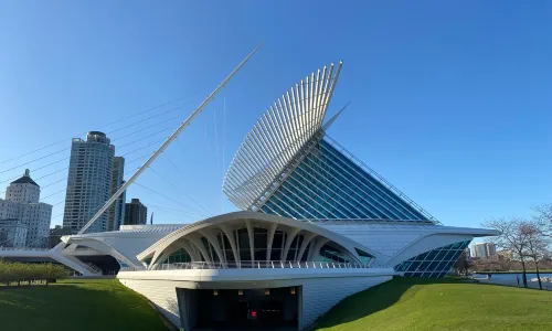 密爾沃基美術博物館