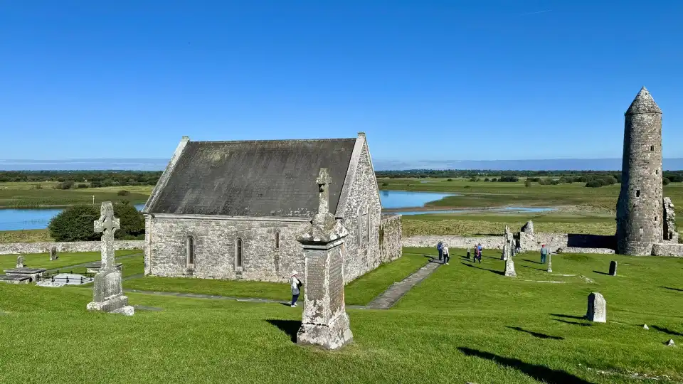 1_Clonmacnoise Monastic Site