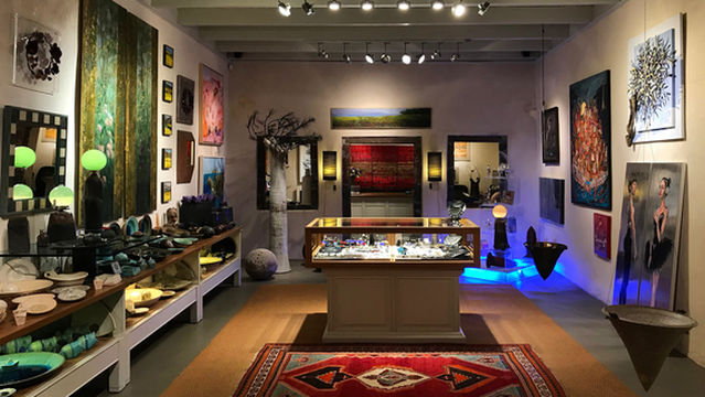 Tzamia - Krystalla Art Gallery Santorini