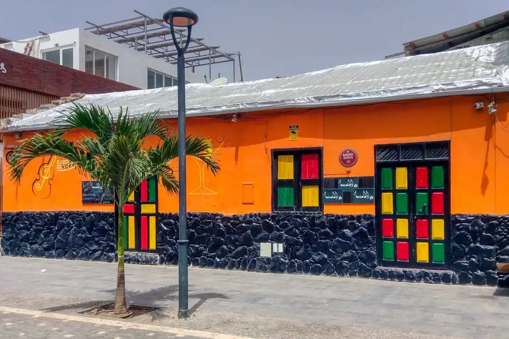 Hotels near Buddy Bar