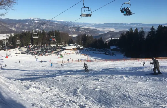 班斯卡·比斯特里察