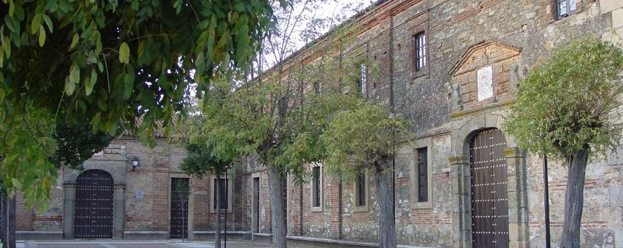 Iglesia de San Bartolome y Paseo del Cristo