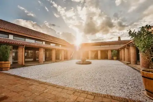 나삼크랄리 호텔