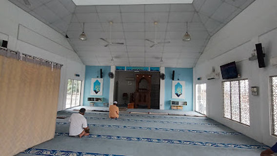Masjid Simpang Kiri, Kukup, Pontian.
