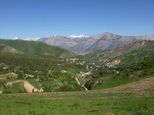Park Imeni Ismoila Somoni