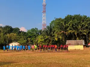 LAPANGAN BOLA DESA MARIBAYA