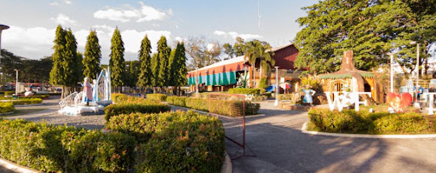Tayug Town Plaza