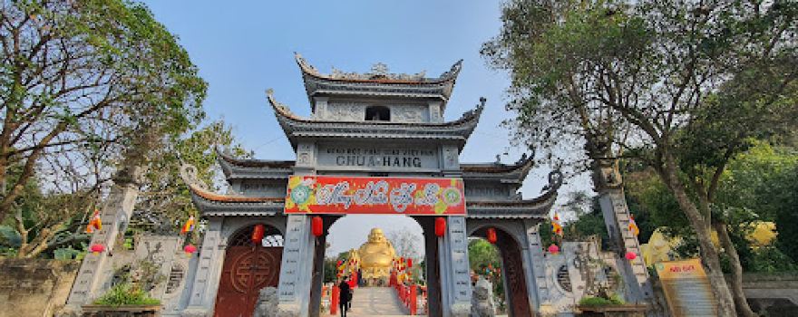 Chùa Hang