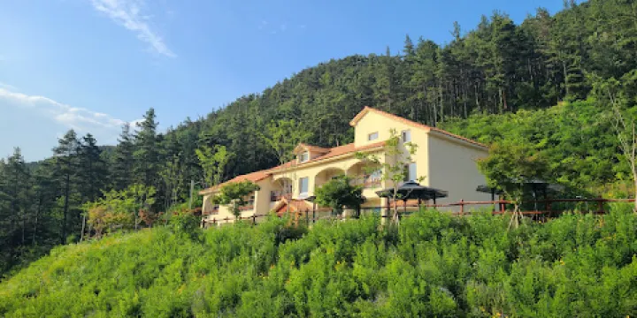 俗離山馬踢嶺自然休養林