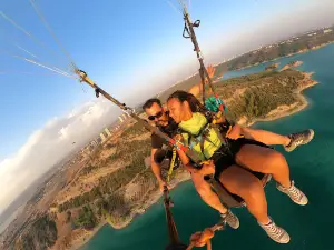 Adana Kabasakal Rüzgarlı tepe yamaç paraşütü